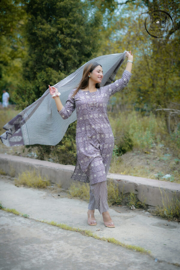 Grey Geometric Print Suit with Dupatta